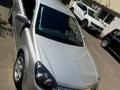 Gebraucht Opel Astra 2005 Silber Limousine