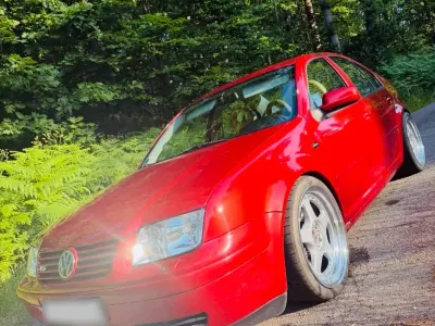 Gebraucht VW Bora 150 PS (110 kW) 1999 Rot Limousine