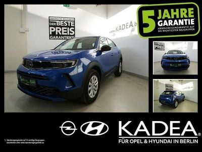 Gebraucht Opel Mokka 101 PS (74 kW) 2023 Perl blau/voltaik blau (metallic) SUV