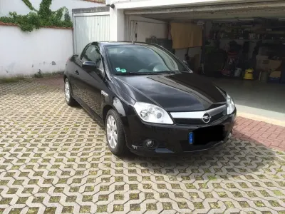 Gebraucht Opel Tigra 90 PS (66 kW) 2004 Schwarz Cabrio