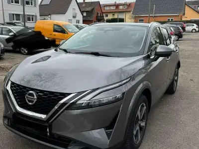 Gebraucht Nissan Qashqai 140 PS (102 kW) 2021 Grau SUV