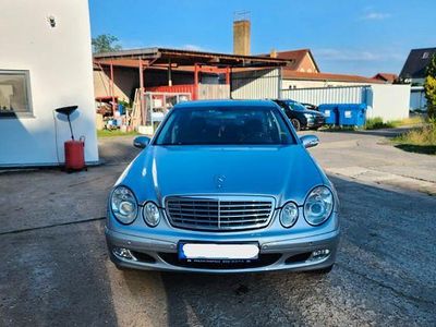 Gebraucht Mercedes E200 Classic 163 PS (119 kW) 2005 Silber Limousine