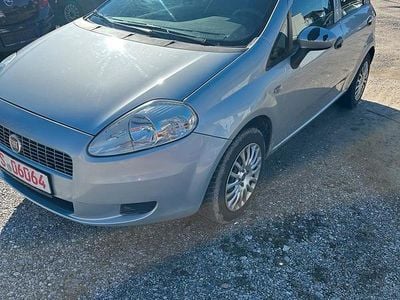 Gebraucht Fiat Punto 70 PS (51 kW) 2008 Grau Kleinwagen