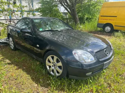 Gebraucht Mercedes SLK230 136 PS (100 kW) 2000 Schwarz Cabrio