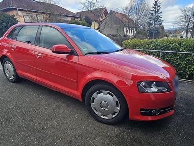 Gebraucht Audi A3 Sportback Attraction 90 PS (66 kW) 2011 Rot Kleinwagen