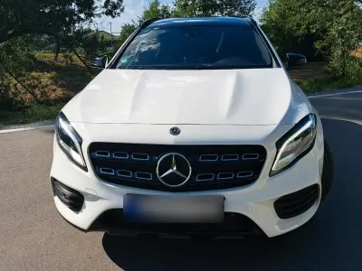 Gebraucht Mercedes GLA200 AMG line 156 PS (114 kW) 2019 Weiß SUV