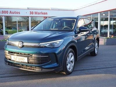 Gebraucht VW Tiguan 150 PS (110 kW) 2025 Nightshade blue metallic SUV