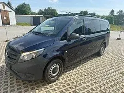 Gebraucht Mercedes Vito 163 PS (119 kW) 2019 Cavansitblau metallic Van