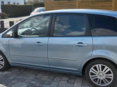 Usata Ford Focus 120 CV (88 kW) 2004 Blu Berlina