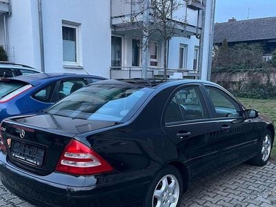 Schwarz Gebraucht 2004 Mercedes C180 Limousine | 1.950 € (Superpreis)
