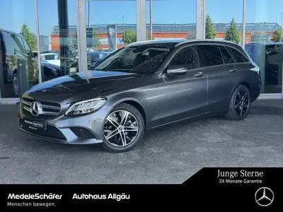 Gebraucht Mercedes C180 Avantgarde 156 PS (114 kW) 2020 Grau Kombi