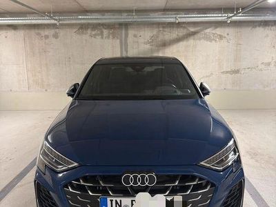 Gebraucht Audi S3 Ambiente 333 PS (244 kW) 2024 Blau Limousine