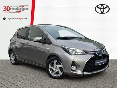 Gebraucht Toyota Yaris Comfort 100 PS (73 kW) 2015 Avantgarde bronze metallic Kleinwagen