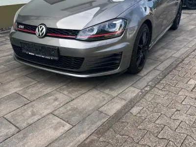 Gebraucht VW Golf VII GTI 220 PS (161 kW) 2013 Grau Limousine