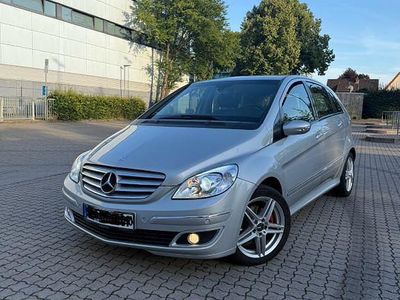 Mercedes B180