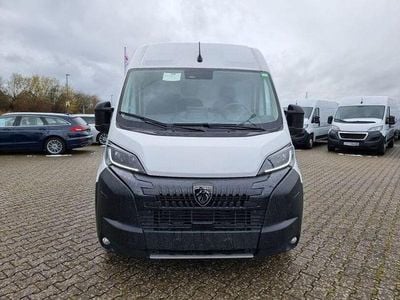 Gebraucht Peugeot Boxer 180 PS (132 kW) 2024 Weiß Van