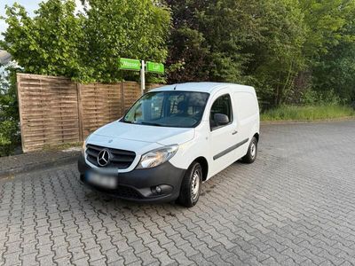 Mercedes Citan 109