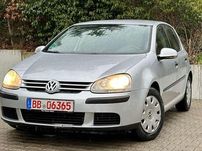 Gebraucht VW Golf IV 75 PS (55 kW) 2006 Reflexsilber metallic Kleinwagen