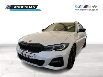 Gebraucht BMW 330e M Sport 292 PS (214 kW) 2022 Weiß Kombi