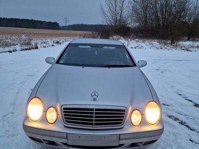 Gebraucht Mercedes CLK230 193 PS (141 kW) 1998 Silber Coupé