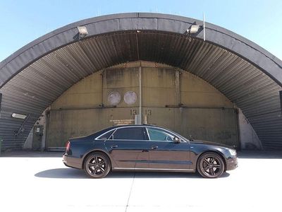 Audi A8L