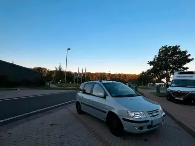 Gebraucht Hyundai Matrix 122 PS (89 kW) 2004 Silber Van / Kleinbus