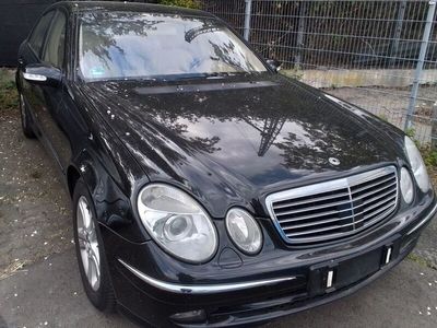 Mercedes E320