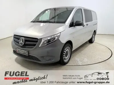 Używany Mercedes Vito 190 KM (139 kW) 2021 Srebrny Van