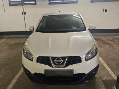 Gebraucht Nissan Qashqai 141 PS (103 kW) 2012 Schwarz SUV