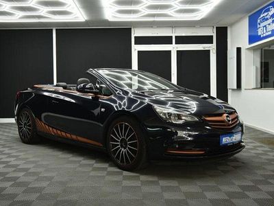 Second-hand Opel Cascada Innovation 140 CP (102 kW) 2018 Albastru Cabrio