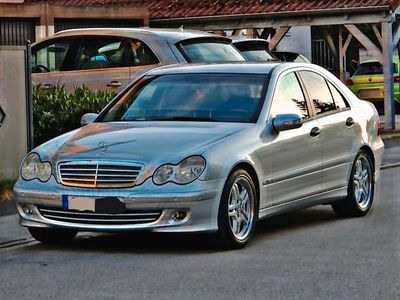 Gebraucht Mercedes C180 143 PS (105 kW) 2004 Silber Limousine