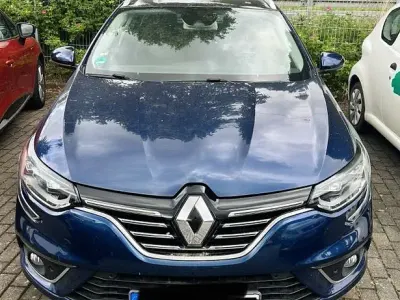 Gebraucht Renault Mégane IV Bose Edition 132 PS (97 kW) 2018 Blau Limousine