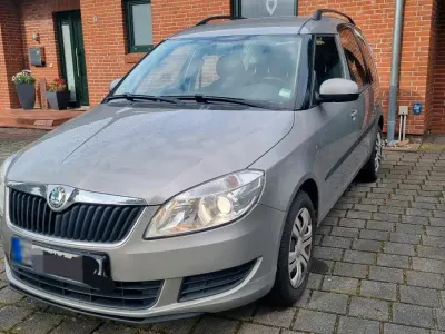 Gebraucht Skoda Roomster 86 PS (63 kW) 2012 Beige Van / Kleinbus