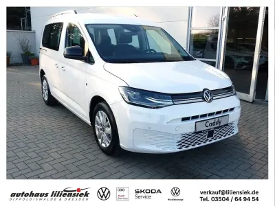 Gebraucht VW Caddy Life 102 PS (75 kW) 2024 Weiß Van / Kleinbus