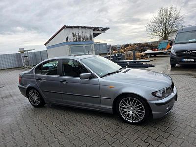 Gebraucht BMW 318 143 PS (105 kW) 2003 Silber Limousine
