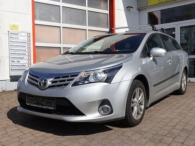 Usata Toyota Avensis 147 CV (108 kW) 2012 Argento Station wagon
