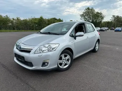 Gebraucht Toyota Auris Hybrid 99 PS (72 kW) 2012 Grau Limousine