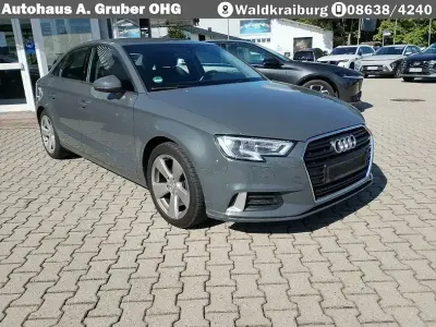 Gebraucht Audi A3 150 PS (110 kW) 2018 Grau Limousine