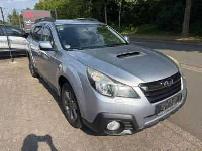 Gebraucht Subaru Outback Active 150 PS (110 kW) 2014 Silber Kombi