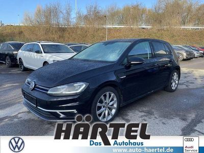 Gebraucht VW Golf VIII Highline 131 PS (96 kW) 2020 Deep black perleffekt, pearl effect Limousine