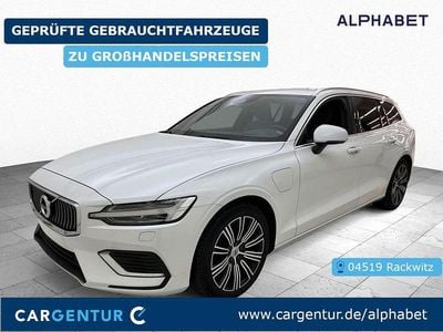 Gebraucht Volvo V60 Inscription 341 PS (250 kW) 2021 Ice white Kombi