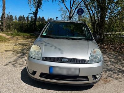 Usata Ford Fiesta 69 CV (50 kW) 2003 Grigio Utilitaria