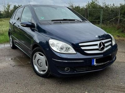 Mercedes B200