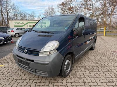 Usata Nissan Primastar 101 CV (74 kW) 2005 Blu Monovolume