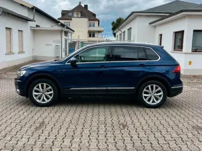 Gebraucht VW Tiguan Highline 179 PS (131 kW) 2017 Atlantic blue metallic SUV