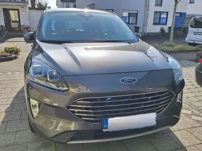 Gebraucht Ford Kuga Titanium 224 PS (164 kW) 2022 Silber SUV