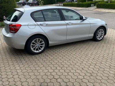 Gebraucht BMW 114 102 PS (75 kW) 2014 Silber Kleinwagen