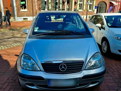 Gebraucht Mercedes B150 85 PS (62 kW) 2005 Silber Van / Kleinbus