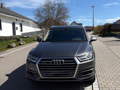 Gebraucht Audi Q7 Ambiente 272 PS (200 kW) 2018 Grau SUV