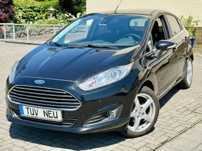 Gebraucht Ford Fiesta Titanium 101 PS (74 kW) 2015 Pantherschwarz metallic Kleinwagen